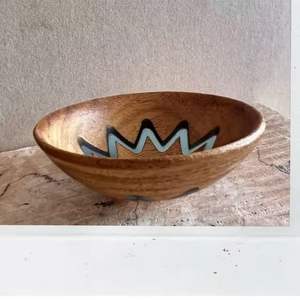 Bol en bois de forme ronde bol en bois naturel peint à la main pour ustensiles de cuisine de table décoration de la maison bols en bois utilisés - Product Image 2