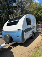 Remolque de Viaje Ligero Impermeable Tipo Lágrima 4x4 de Aluminio para Venta al por Mayor, Mini Camper de Carretera, Precio Bajo Disponible