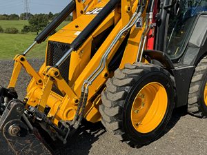 Backhoe <span class=keywords><strong>Loader</strong></span> Mini bekas Premium dengan komponen Motor inti - Product Image 4