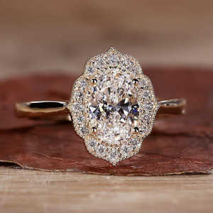 Anillo de compromiso solitario con diamante natural de corte redondo de 2.00 quilates en oro amarillo de 14 quilates estilo clásico - Product Image 4