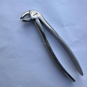 Pince d'extraction Fig 22 molaires inférieures Pince d'extraction de racines Premium Motif anglais Ensemble dentaire Instruments chirurgicaux Pakistan - Product Image 1