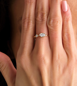 Bague de fiançailles romantique pour femme en or blanc 14 carats avec diamant de laboratoire et alliance, bijoux raffinés pour fête nuptiale et anniversaire - Product Image 3