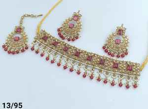 Nuevo diseño de forma cuadrada elegante chapado en oro tradicional Motipearl gota tachonado gargantilla collar pendiente Mangtika conjunto y conjunto de joyería - Product Image 3