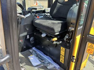 Mini excavatrice JCB 19C-1 Ex Demo 1 - Product Image 2