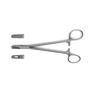 Porte-aiguille Metzenbaum-une mâchoire fenêtrée avec mâchoire opposée rainurée - Product Image 1