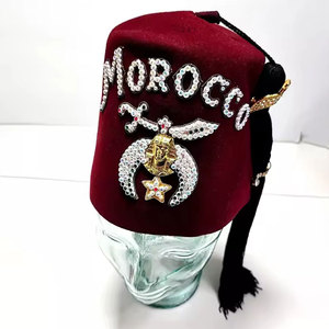 หมวกเฟซแบบดั้งเดิมของสมาคมฟรีเมสัน (OEM) หมวกเฟซของสมาคมฟรีเมสัน (Shriner) หมวกเฟซแบบดั้งเดิมของสมาคมฟรีเมสัน (Freemason) หมวกเฟซแบบสั่งทำพิเศษของสมาคมฟรีเมสัน (Custom Masonic Design) หมวกเฟซปักลายของสมาคมฟรีเมสัน (Embroidered Masonic Fez Hat) - Product Image 1