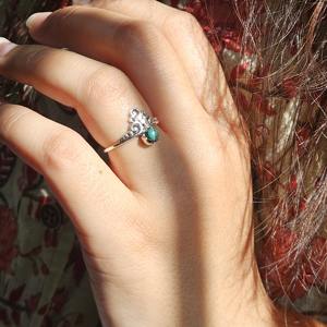 แหวนเงินแท้ประดับพลอยมาลาไคต์สีเขียวขายดี ฝังอย่างประณีต สไตล์ศาสนา เหมาะสำหรับเป็นของขวัญงานแต่งงาน งานหมั้น งานเลี้ยง - Product Image 1