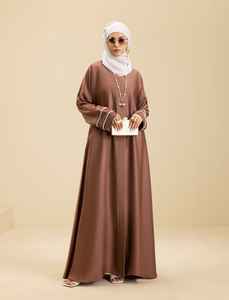 Robe Abaya Islamique Modeste Personnalisée avec Logo pour Femmes Anti-Froissage Longue jusqu'au Sol Manches Longues Vente en Gros Très Demandée - Product Image 3