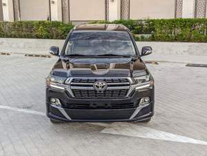 Toyota Land Cruiser GXR 2018 Nuevo/Usado, Transmisión Automática, 400-499 HP, 7 Plazas - Product Image 3