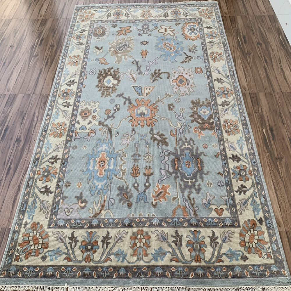 สีเขียวน้ำทะเล