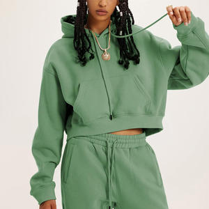 Sudadera recortada para mujer, traje personalizado de dos piezas con personalización de logotipo, ropa deportiva cómoda y elegante para entrenamiento - Product Image 3