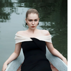 Robe élégante pour femmes la plus vendue LUNA ROBE À ÉPAULES 95% Acétate, 5% Spandex Vêtements en gros pour femmes Logo personnalisé - Product Image 5