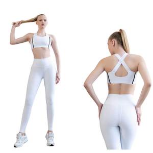 Ropa Deportiva de Nailon sin Costuras de Alta Calidad para Mujer, OEM ODM, Conjunto de Yoga para Gimnasio y Fitness, Logotipo Frontal Sólido, Venta al Por Mayor - Product Image 1