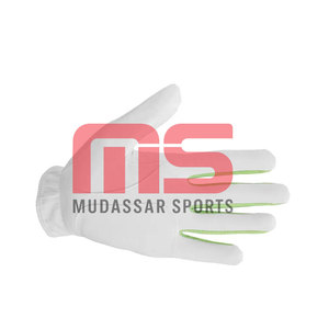 Guantes de golf de alto agarre hechos a mano con cuero de piel de oveja e interior suave para un columpio constante - Product Image 5