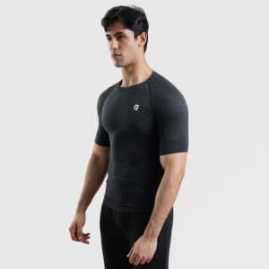 GA T-shirt de compression à manches courtes en polyester tricoté 100% coupe ajustée couleur anthracite - Product Image 3