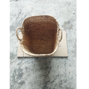 Vente en gros de boîtes de rangement et bacs de jacinthe d'eau vintage naturelle Grand carré Multifonction Ensemble organisateur durable - Product Image 1