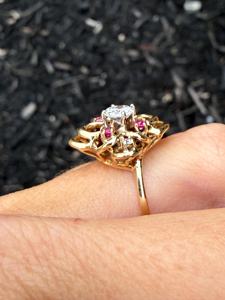 Anillo de Cóctel de Oro Amarillo de 14K con Diamante Redondo Natural de Calidad Superior y Rubí, Anillo de Diseño de Lujo con Piedras Preciosas - Product Image 6