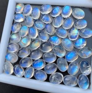 Lote de Piedras Preciosas Sueltas de Piedra Lunar, Forma Ovalada, Color Blanco Arcoíris Natural AA, Calidad Mehrajudin Gems, 2-4.5 Quilates, Certificadas por Terceros - Product Image 1