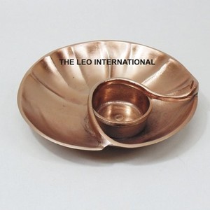 Plato para Servir Aperitivos con Chip y Dip de Alta Calidad, Hecho a Mano, de Aluminio con Acabado en Cobre - Product Image 1