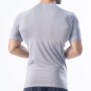 2023 últimas camisetas de gimnasio para hombres patrón sólido transpirable de secado rápido Body Fit camiseta para Fitness - Product Image 4