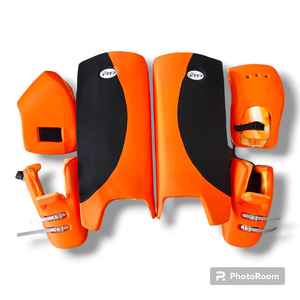 Protège-jambes de hockey Protection et confort ultimes pour les gardiens de but personnalisés - Product Image 2