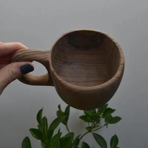 Taza de madera pulida suave para beber té, café, jugo y agua con cómodo agarre de mano - Product Image 3