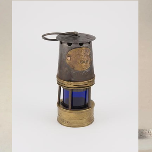 Lampe de mineur en laiton/fer de couleur personnalisée, lampe à huile artisanale pour mariage, qualité de luxe, design suspendu - Product Image 1