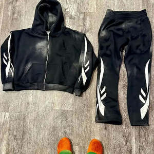 Survêtement de sport en coton et polyester Survêtement personnalisé pour hommes Sweat à capuche surdimensionné et pantalon baggy Survêtements - Product Image 1