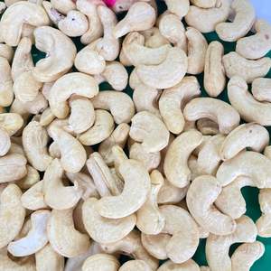 Noix de cajou Fournisseur de confiance Prix W320 Noix de cajou Vente en gros Noix de cajou biologiques de Santigo Vietnam - Product Image 1