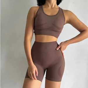 Ensemble de yoga écologique de grande taille respirant et durable avec motif solide imperméable à séchage rapide avec fermeture à la taille élastique - Product Image 6
