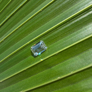 Diamante Sintético al por Mayor, Corte Esmeralda, Cultivado en Laboratorio, 1 Quilate, Certificado IGI, Color D, Claridad VVS2, para Fabricación de Joyas, a Granel - Product Image 3