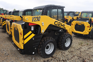 Chargeuse sur pneus diesel Gehl V230 jaune 75KW à couple élevé - Product Image 4