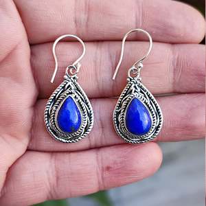 Boucles d'oreilles pendantes en argent sterling faites à la main, pierre précieuse en lapis-lazuli en forme de poire, forme de goutte d'eau, bijoux bohèmes pour anniversaire - Product Image 2