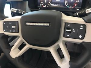 2020 Land Rover Defender เบาะหนังแท้สำหรับนักสำรวจ P400ยาง R17ภายในสีเข้ม ACC การควบคุมความเร็วในการล่องเรือ FWD - Product Image 4