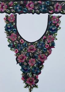 Col brodé en tulle doux avec appliques florales 3D faites à la main en Inde patchs élégants pour accessoire vestimentaire - Product Image 4