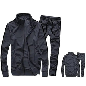 Conjuntos de chándal de hombre con logotipo personalizado, ropa deportiva para hombre, conjuntos de ropa de entrenamiento/chándal cómodo de gimnasio personalizado para hombre - Product Image 4