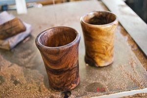 Cuisine personnalisée fabriquée à la main en verre naturel à corne ensembles de service de boissons sculptées saines pour le vin, la bière et l'eau inspirées pour la maison - Product Image 3