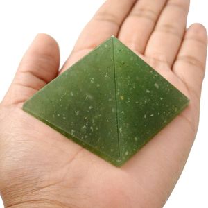 Pyramide en cristal Feng Shui, aventurine verte naturelle 40-45 mm, pierre porte-bonheur pour la richesse, la prospérité et la chance - Product Image 2