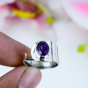 Bague solitaire en argent sterling avec améthyste ovale, cabochon violet, minimaliste, bande ouverte, bijoux en pierres précieuses pour femmes - Product Image 2