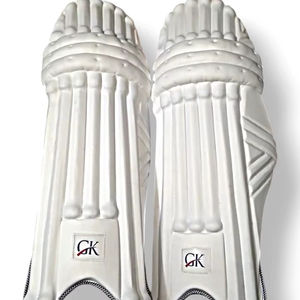 Protectores de Piernas Ligeros y Cómodos para Bateo de Cricket, Material Levlon, Tamaño/Color/Logotipo Personalizables, Accesorios de Primera Calidad - Product Image 1