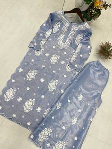 ชุดปาร์ตี้ดีไซเนอร์ Kurta และด้านล่างพร้อมงานปัก - Product Image 2