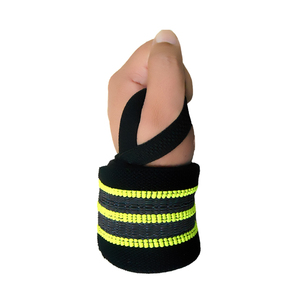 Guantes de levantamiento de pesas transpirables personalizados al por mayor con logo, para fitness, CrossFit, gimnasio y entrenamiento de verano, resistentes para ciudad. - Product Image 4