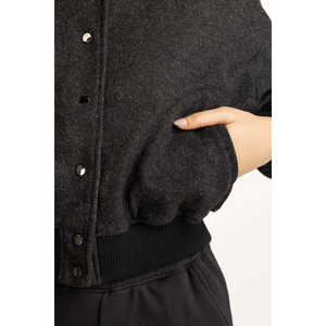 Chaqueta Sintética Acolchada con Cuello Alto para Mujer WM-JKT-WS24-086, Forro de Spandex Teñido Liso con Aspecto de Piel de Oveja para Primavera y Otoño - Product Image 5