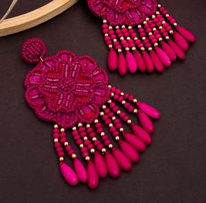 Pendientes de cuentas florales, pendientes personalizados con múltiples cuentas, joyería festiva para mujer al mejor precio, pendientes de cuentas hechos en India - Product Image 3