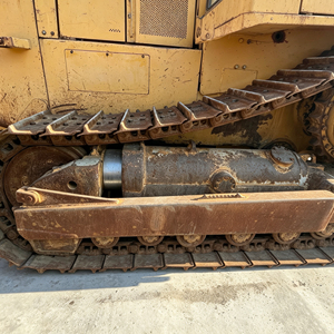 Bulldozer Caterpillar D8R Usado en Buenas Condiciones, Disponible para la Venta - Product Image 5