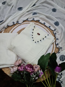 ชุดคุर्ติ 3 ชิ้น ดีไซน์หรูหราสำหรับผู้หญิง พร้อมงานปักเลื่อม เหมาะสำหรับงานปาร์ตี้ งานแต่งงาน และงานเฉลิมฉลองต่างๆ - Product Image 6