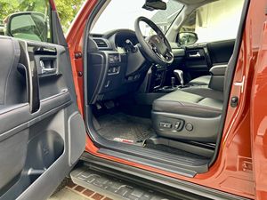 Toyota 4Runner TRD Pro 2024, Motor V6 de 4.0 Litros, Transmisión Automática de Cinco Velocidades - Product Image 5