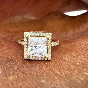 Bague de fiançailles solitaire en or massif 14 carats avec halo de diamants de laboratoire CVD taille princesse, certifiée IGI, luxe chrétien - Product Image 5