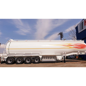 Semi-remorque de transport de pétrole et de carburant avec collecteur de décharge et ensemble de vannes de compartiment EN 10028-3 Série P - Product Image 4