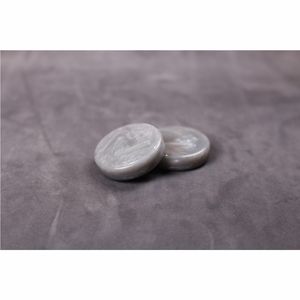 Jeu de dames et de backgammon en résine de luxe - Effet marbre bleu nacré, jetons de jeu faits à la main, vente en gros - Product Image 3